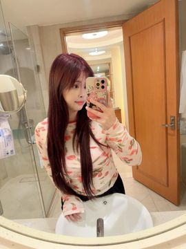 妖妖CWW主播照片