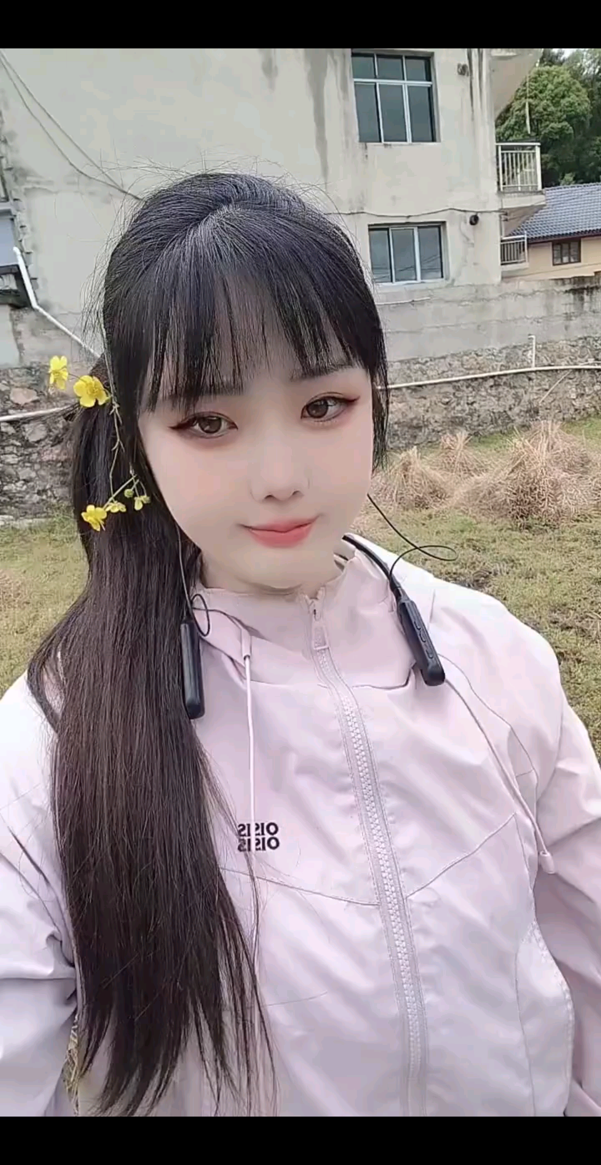 每天都是一颗开心果😅