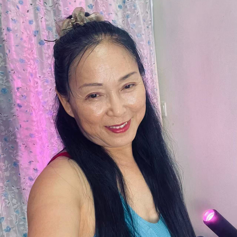 丹妮丫的主播海报