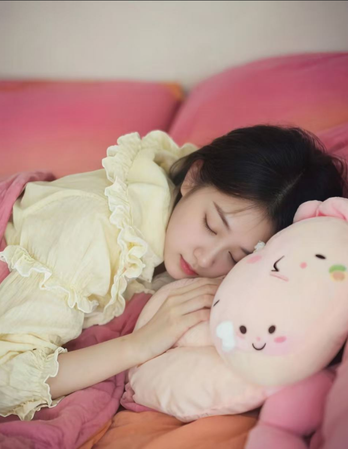 Su-苏苏♥7890主播图片