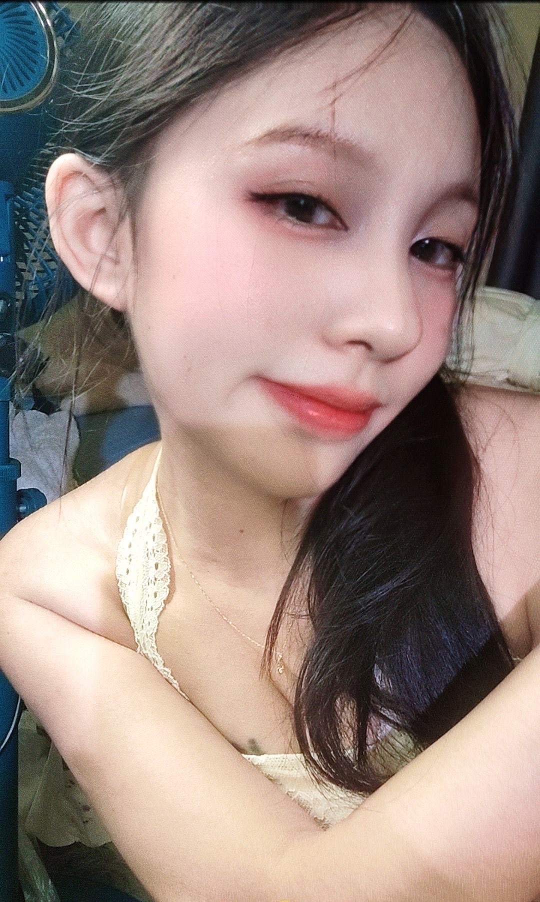 新人小鱼老师呀~的主播照片