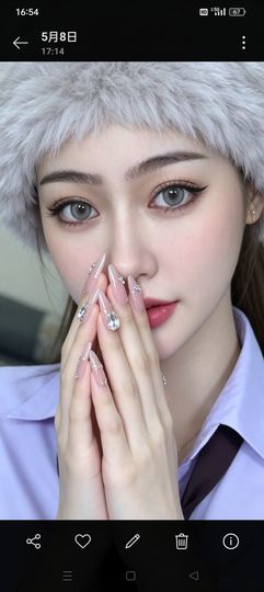 皇姐√★主播照片