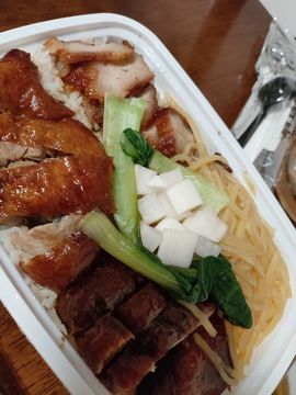 宝莉吖的图片