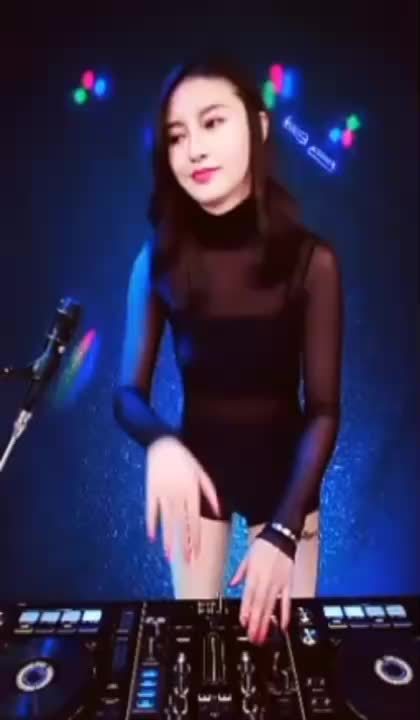 打碟DJ