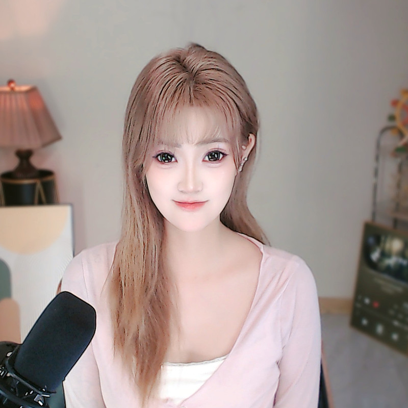 新人阿忍的直播间
