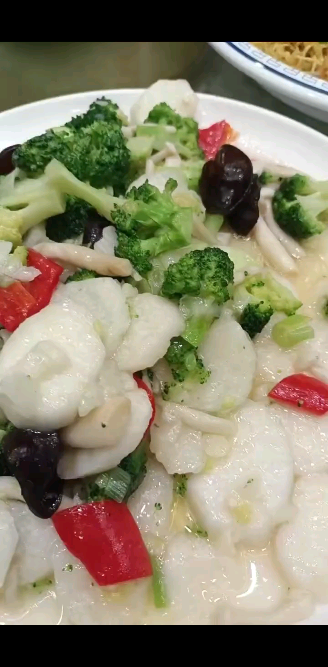 哇聚餐了！