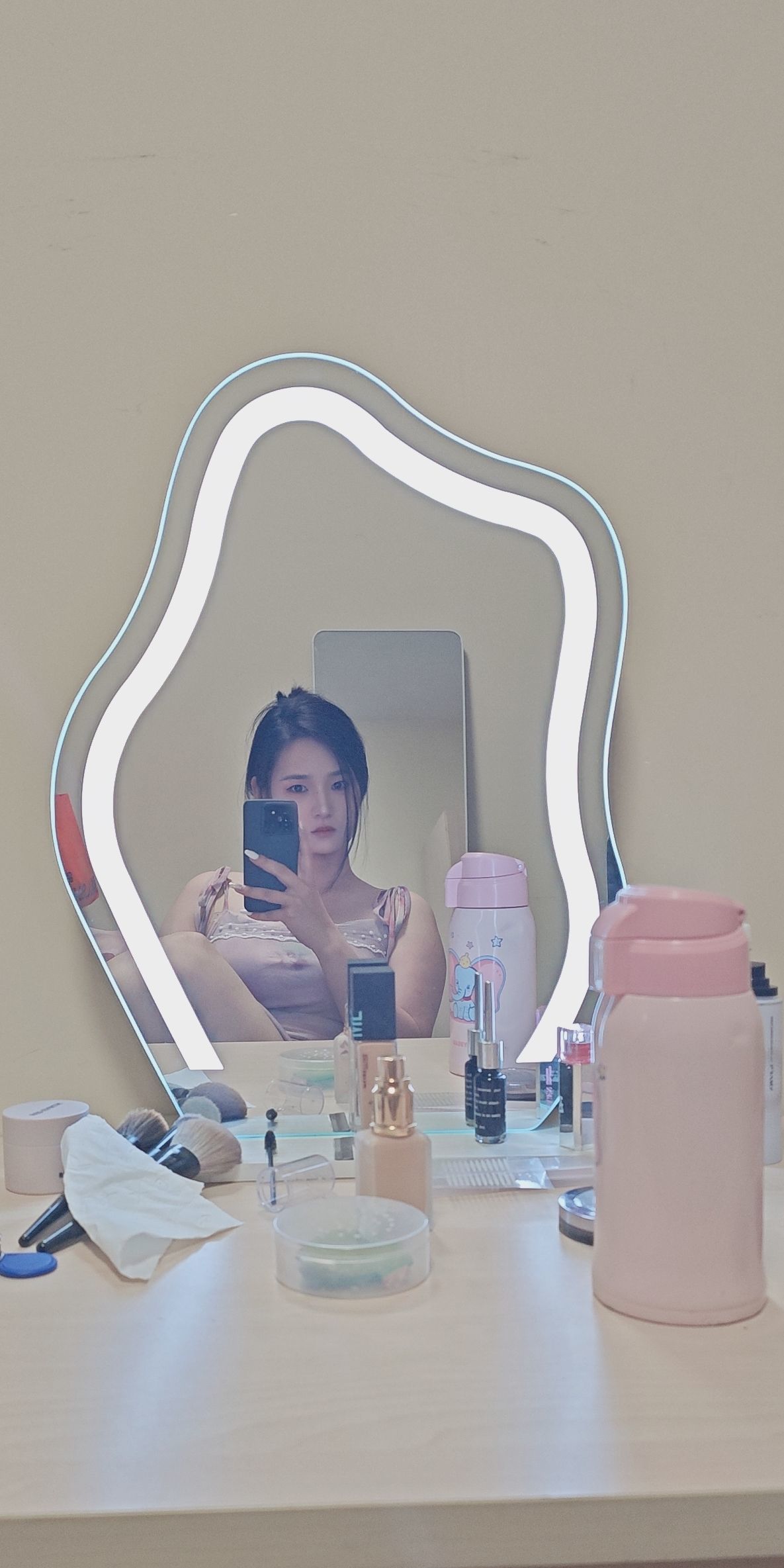A呦呦V主播图片