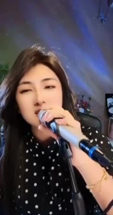 一半爱你一半恨你