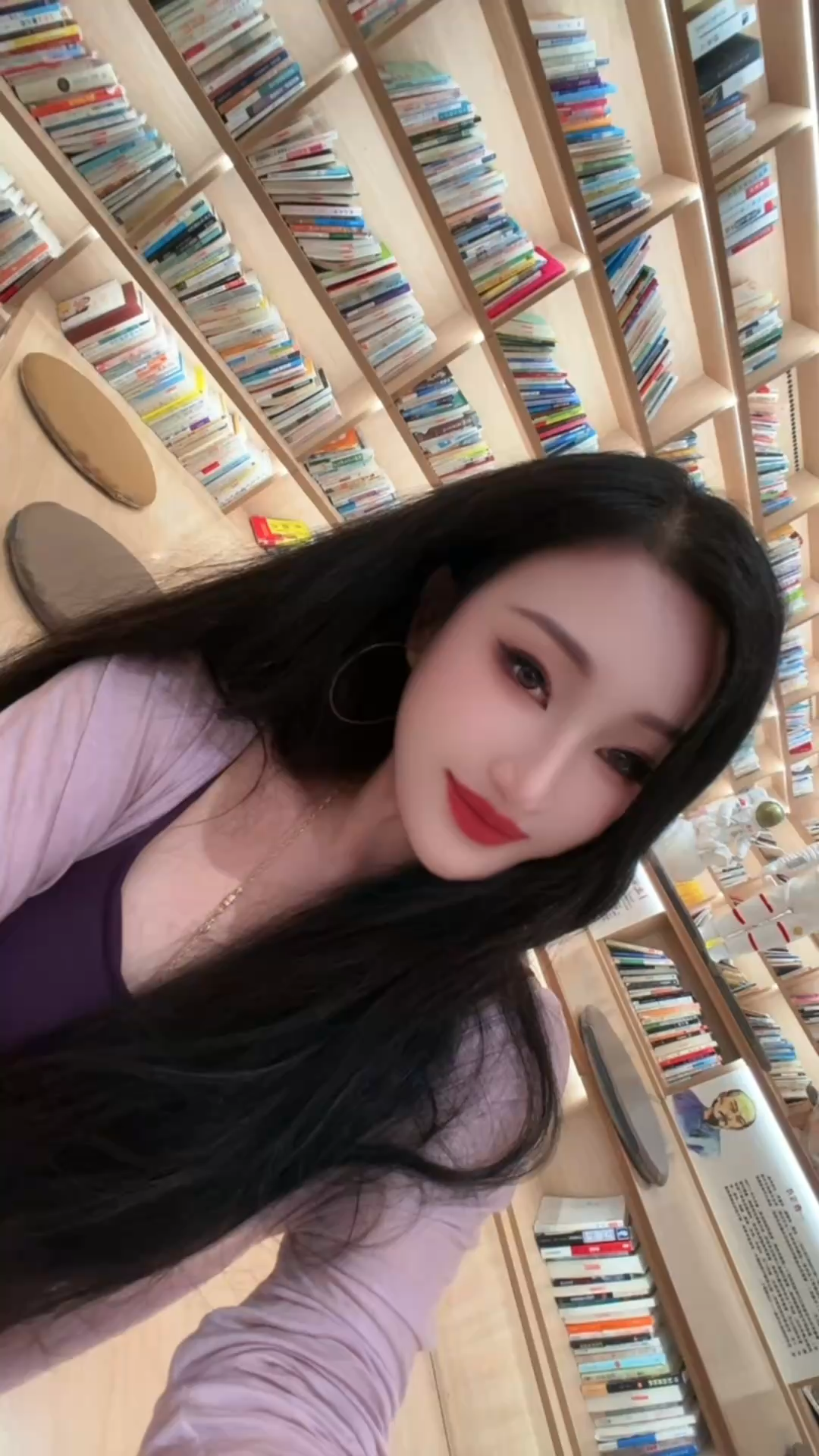 晚上七点半见/飞吻