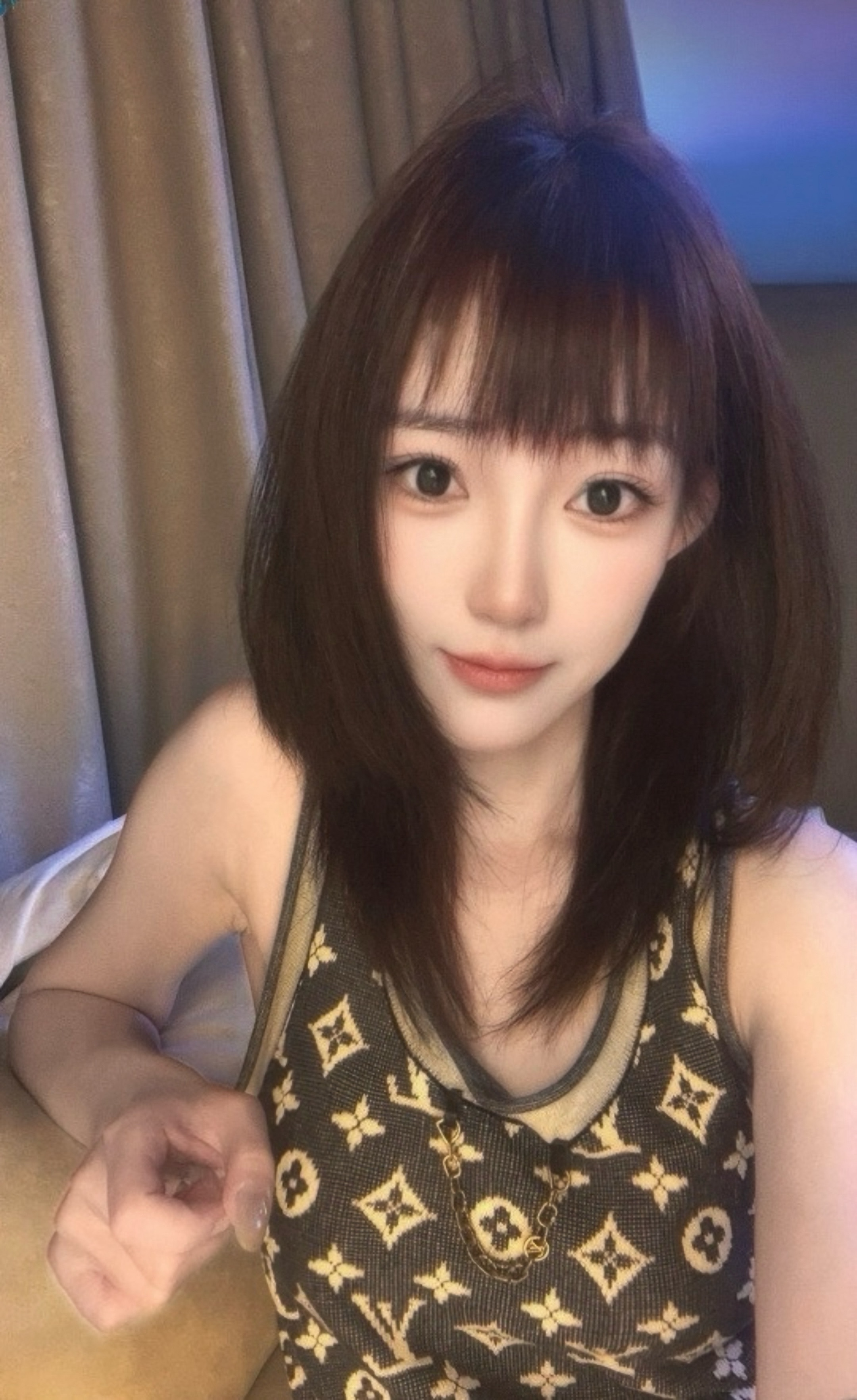 一枚竹竹生病休的主播照片