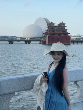于小鱼爱唱歌~主播照片