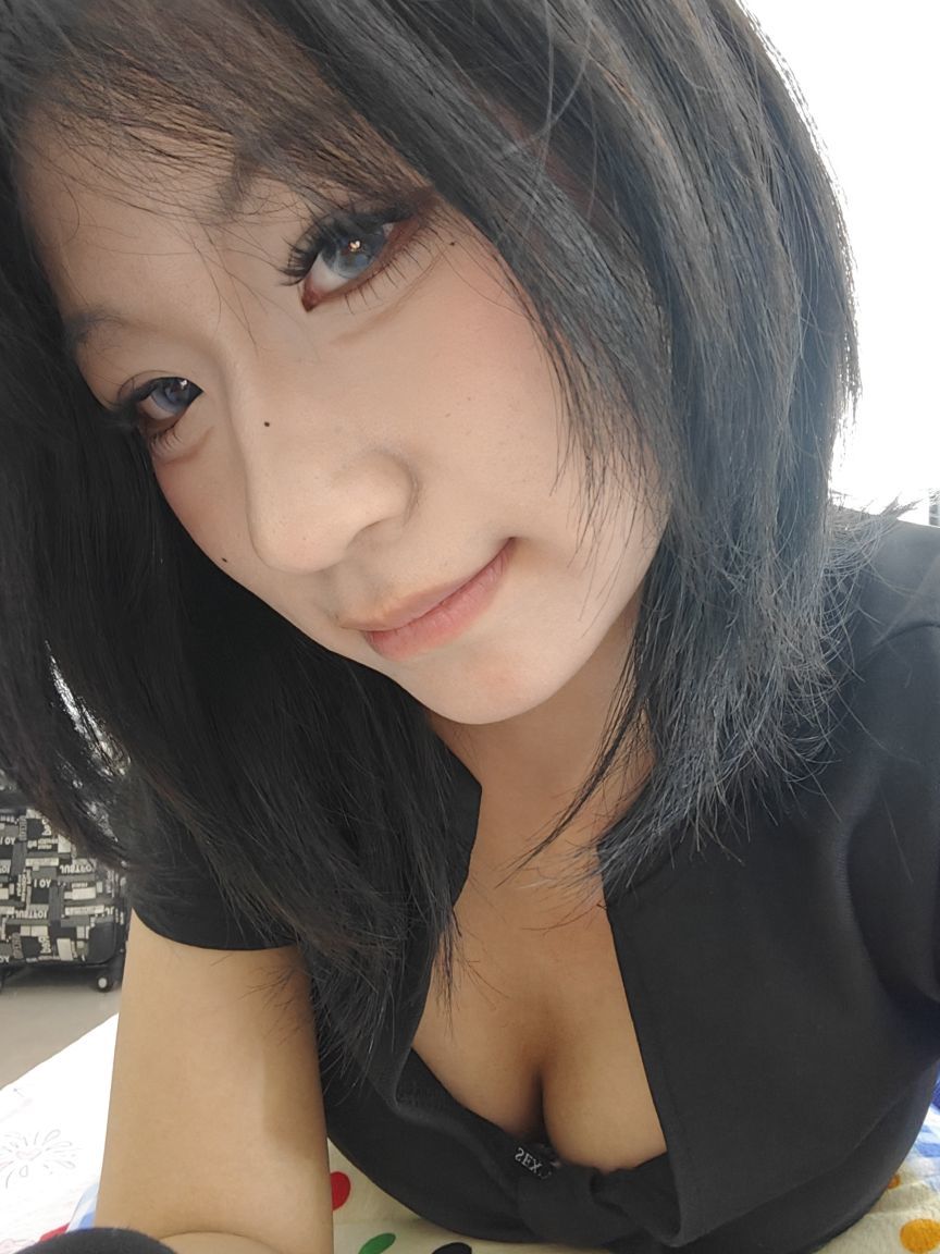 江凝雪求过月底任务的主播照片