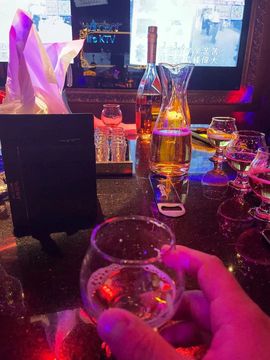 莱财财的图片