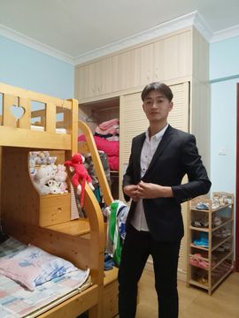 篮球的火蚁。的图片