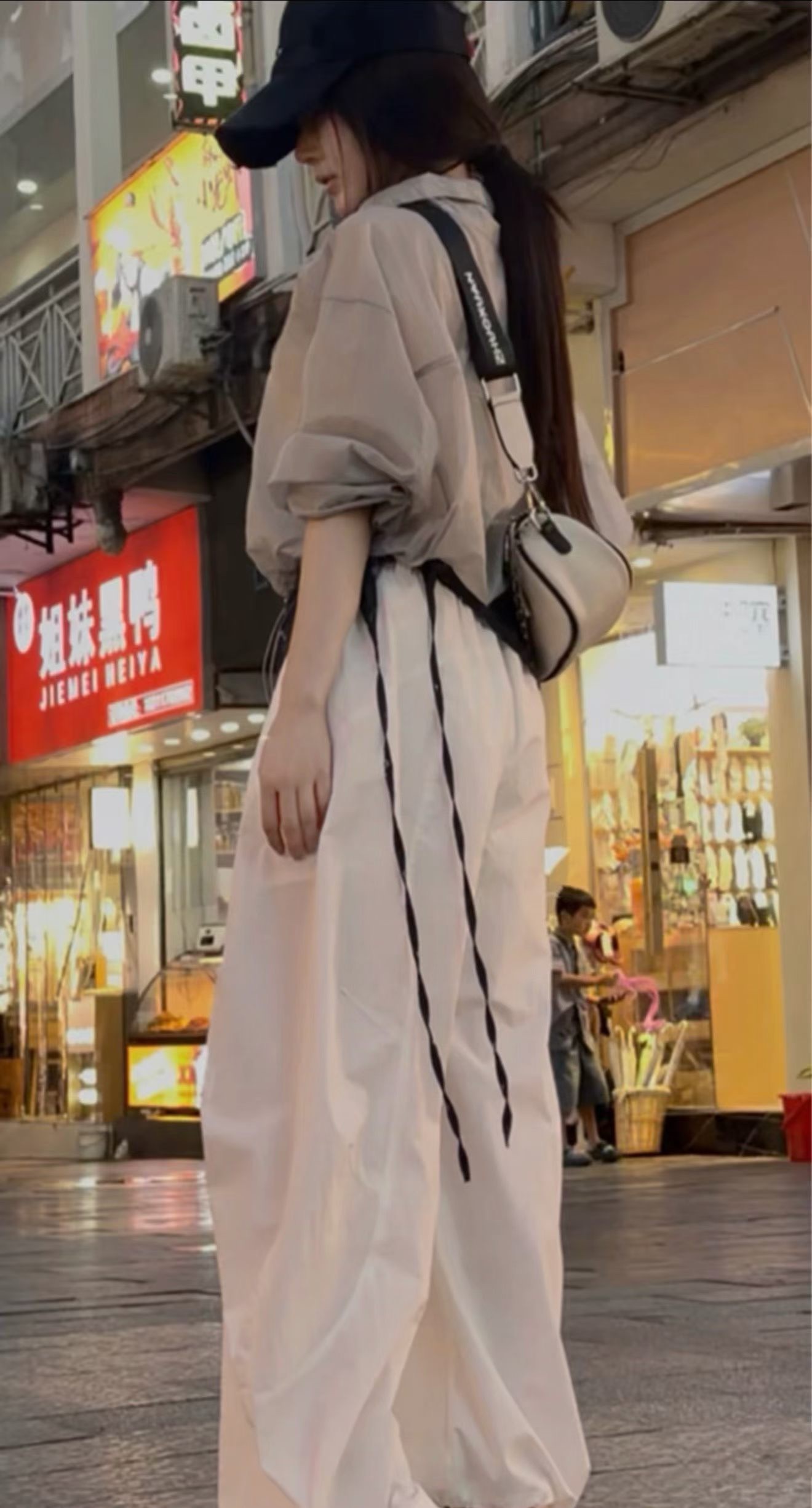 韩冰～下午1点👑主播图片