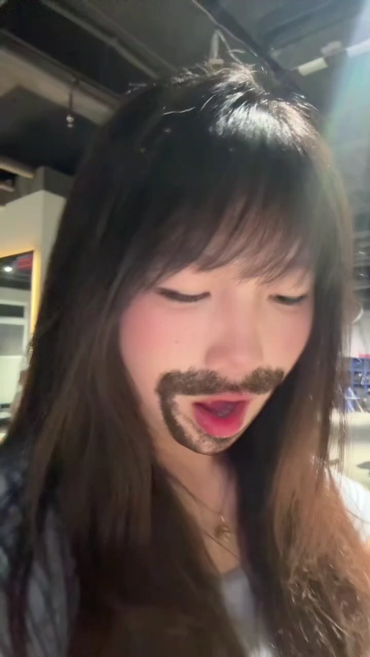 下班还能去健身房的女