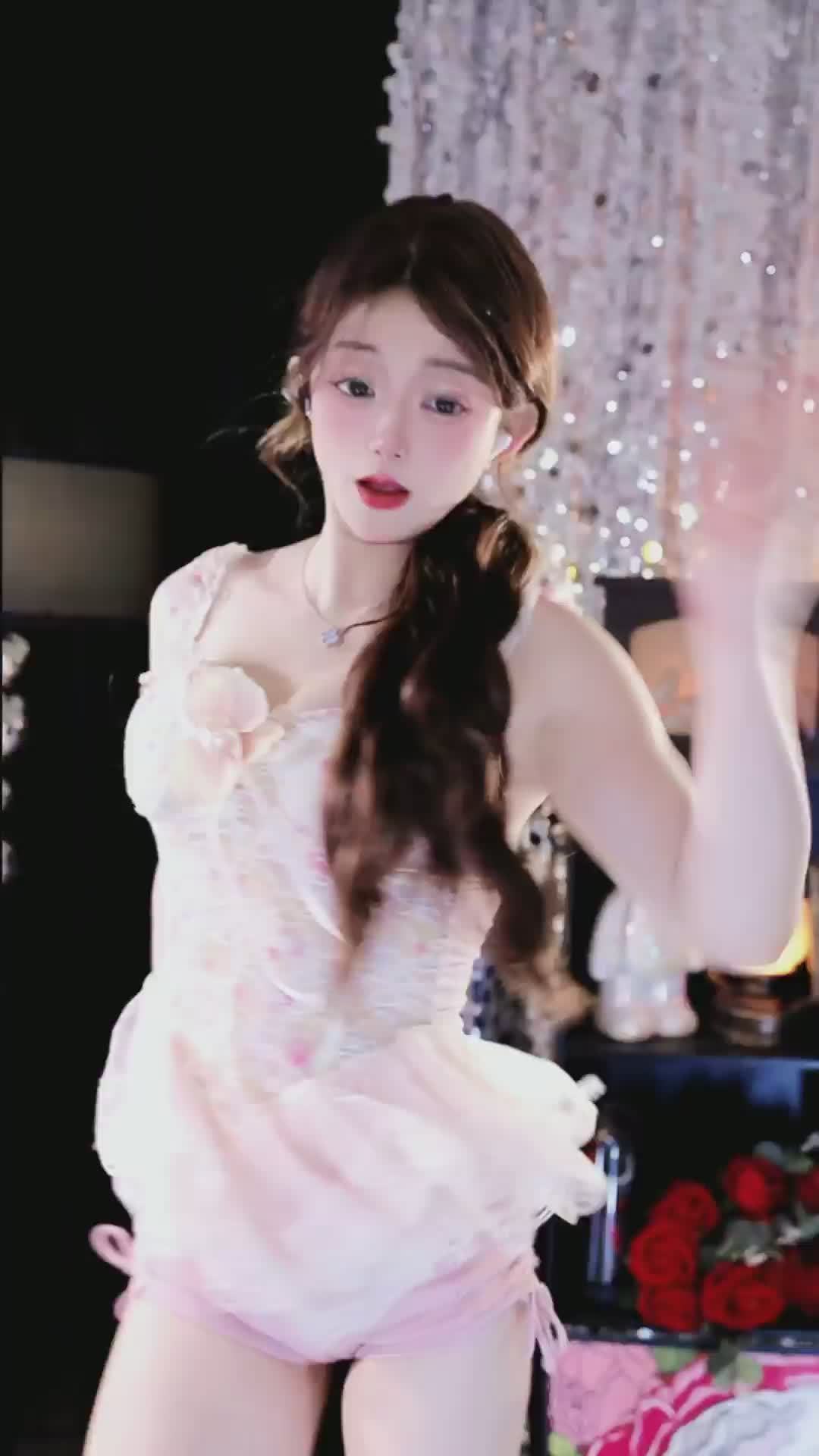 快来看看我发布的才艺作品笛子舞，AI评分86！