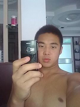 Dj欧雷主播照片