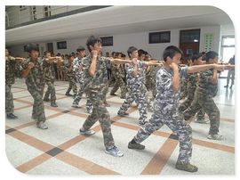 野狼特训基地主播照片