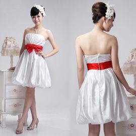 衣美都商城主播照片