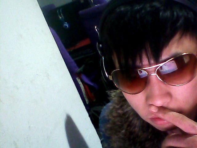 男人wei逼憔悴主播照片