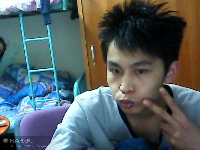无奈的错的主播照片