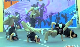 哇家庭煮男主播照片