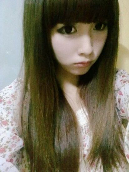 18岁来小牛吃嫩草的主播照片