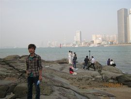 林承億主播照片