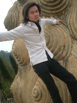 曾经长发主播照片