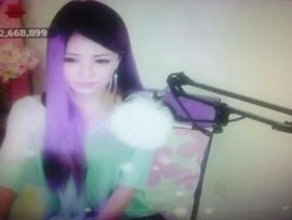 😸熱饅頭主播照片