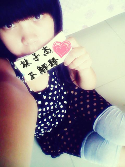 冷亚桂的主播照片