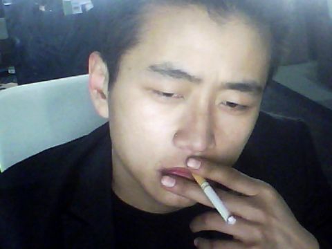 和尚用纳爱丝的主播照片