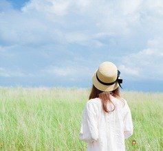 天空16度蓝主播照片