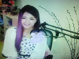 😸熱饅頭主播照片