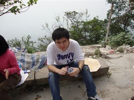 股海小市民主播照片