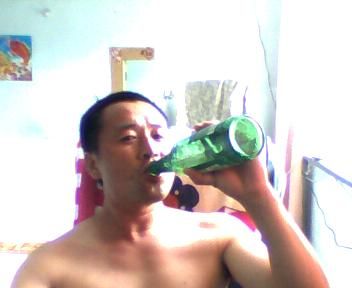 &飛起的魚兒的主播照片