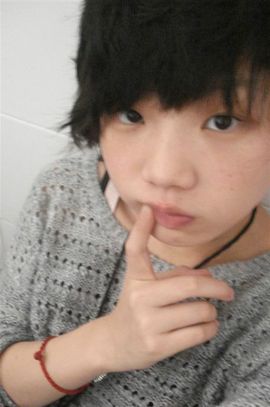 漂亮丑女主播照片