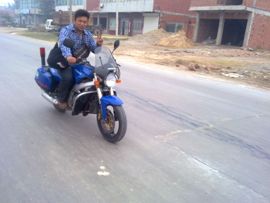 一般般的哥一般般的帅主播照片