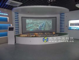 华堂多媒体专家主播照片