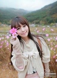 小蜗牛静月主播照片
