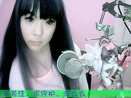 画房间号879898主播照片