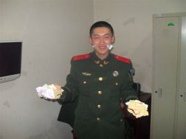 雪狼气质主播照片