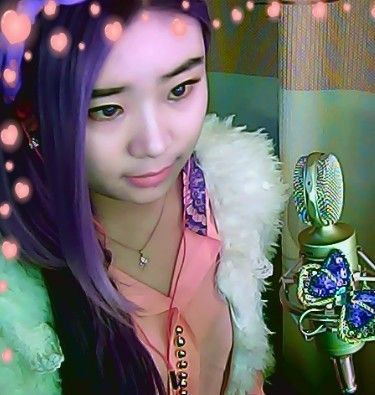 青小涩主播照片
