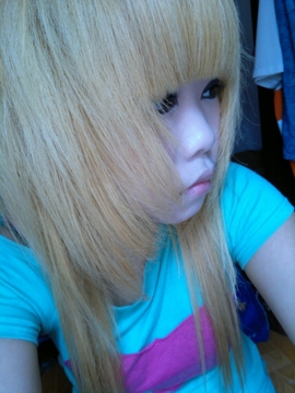 冷亚桂主播照片