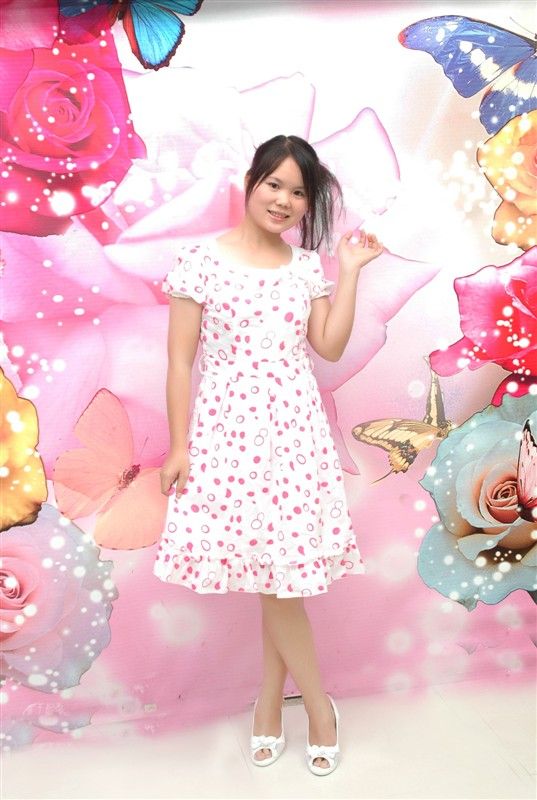 孔雀鱼的婚纱主播照片