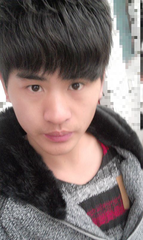 95龙龙的主播照片