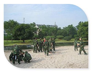 野狼特训基地的主播照片