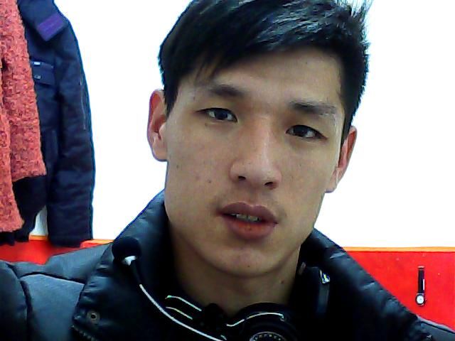 羅學(xué)許的主播照片