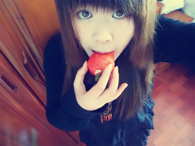 Aτ简美玩〆莫简言主播照片